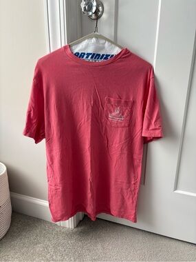 Vineyard Vines Short-Sleeve Pocket Tee in Coral Pink